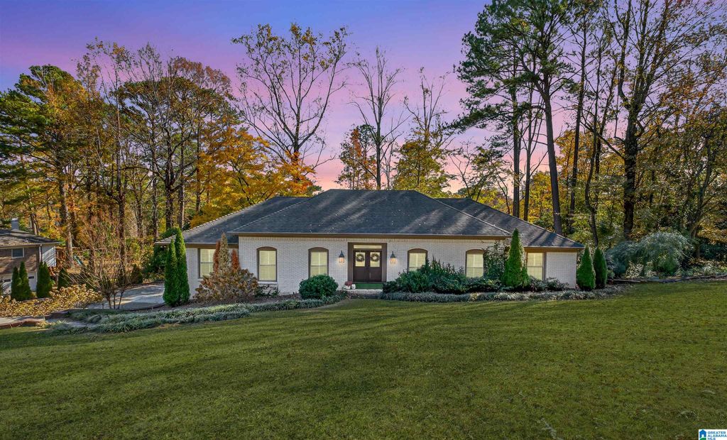 1309 ANGLEWOOD DRIVE, Vestavia Hills, AL 35216