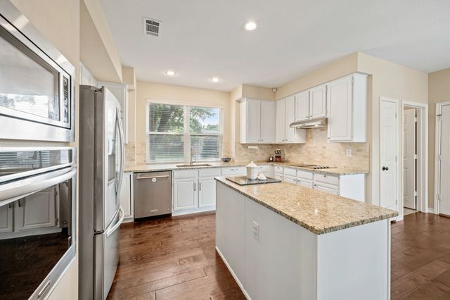 3328 Lauren Way, Flower Mound, TX 75028
