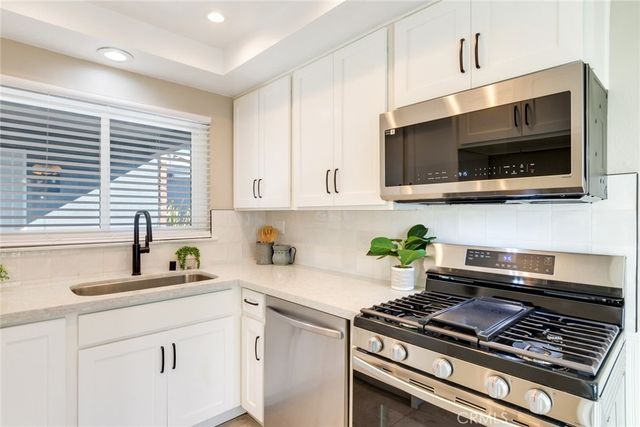 2408 Saratoga Way, Costa Mesa, CA 92626