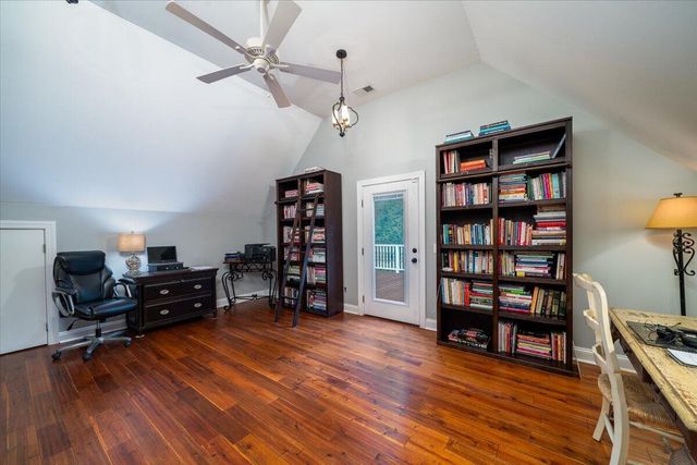 6949 Maybank Highway, Wadmalaw Island, SC 29487