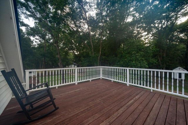 6949 Maybank Highway, Wadmalaw Island, SC 29487