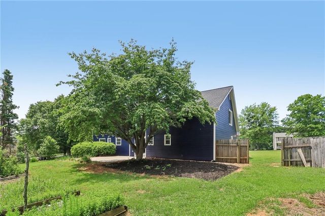 3325 Holly Stand Court, Loganville, GA 30052
