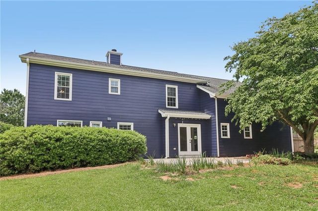 3325 Holly Stand Court, Loganville, GA 30052