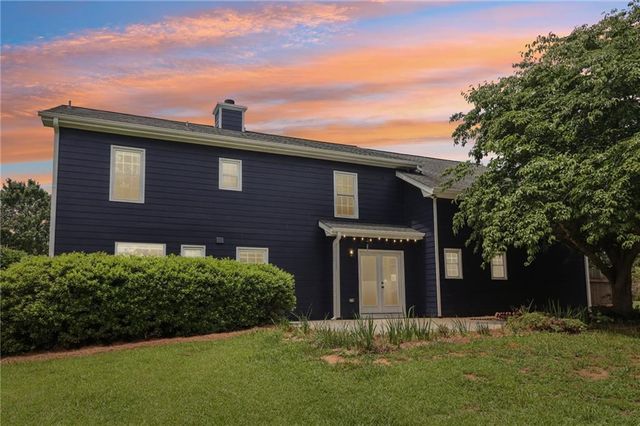 3325 Holly Stand Court, Loganville, GA 30052