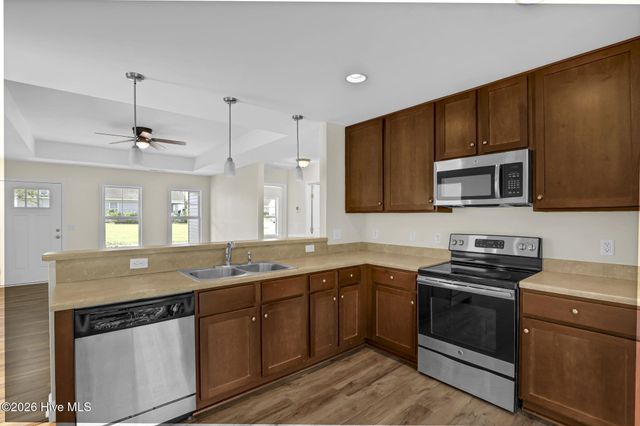 91 Glasgow Drive, Rocky Point, NC 28457