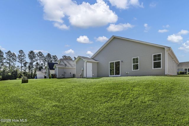 91 Glasgow Drive, Rocky Point, NC 28457