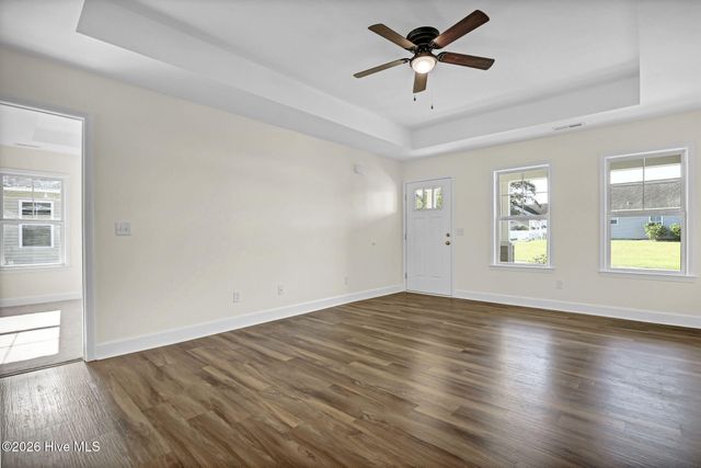 91 Glasgow Drive, Rocky Point, NC 28457