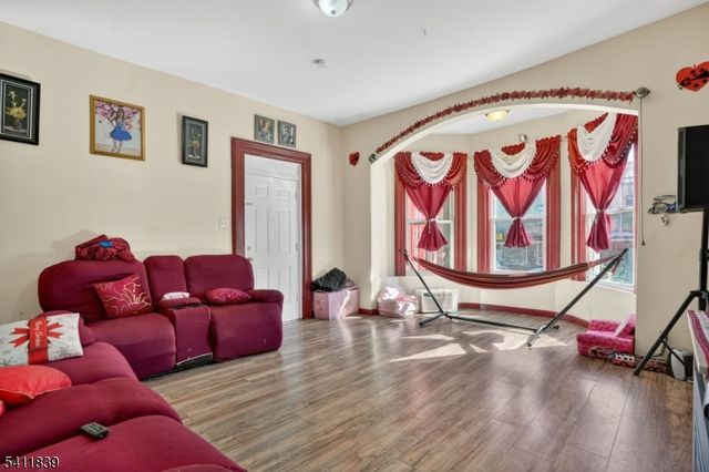 200 E Jersey St, Elizabeth City, NJ 07206