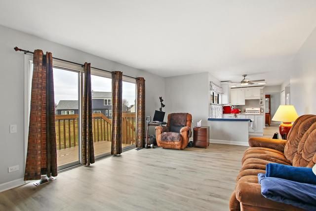 962 Annadale Drive, Elgin, IL 60123