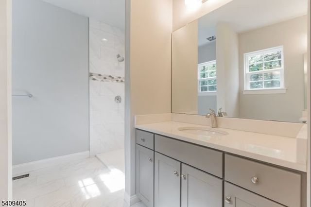 33 Barbertown Point Breeze, Kingwood Twp., NJ 08825