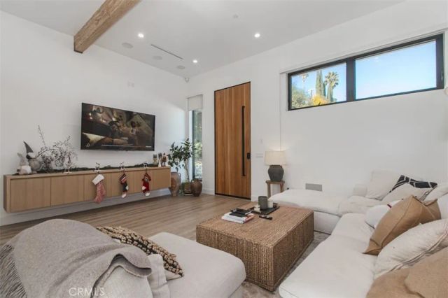 4620 Caritina, Tarzana, CA 91356