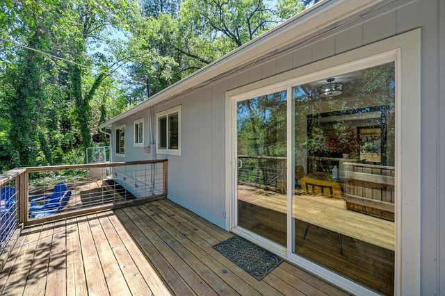 205 Pinewood Way, Auburn, CA 95602