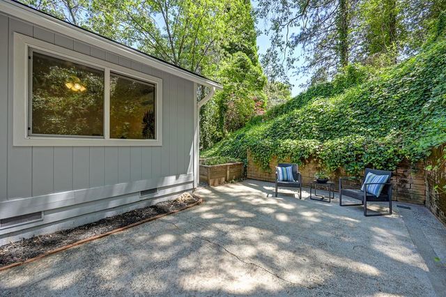 205 Pinewood Way, Auburn, CA 95602