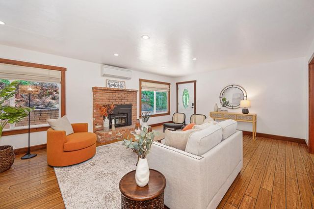 205 Pinewood Way, Auburn, CA 95602