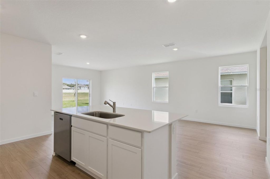 Image 8 of property listing at 1876 HOWARD MESA DRIVE, Kissimmee, FL 34744