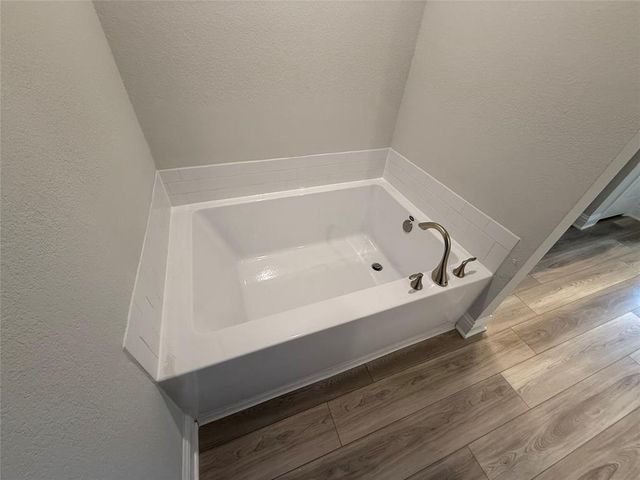 4217 Rhodes Lane, Texas City, TX 77591