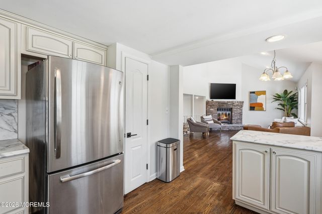 4 Cheryl Drive, Oakhurst, NJ 07755