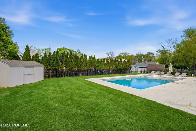 4 Cheryl Drive, Oakhurst, NJ 07755