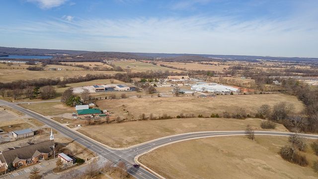 Viney Grove, Prairie Grove, AR 72753