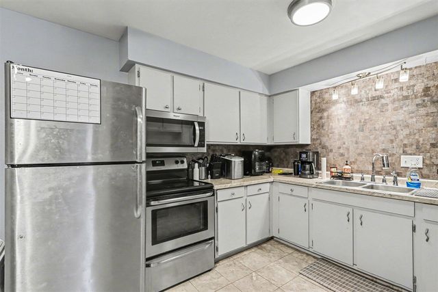 626 Lynn Avenue 44, Kalamazoo, MI 49008