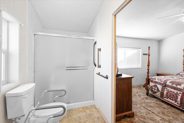 633 E Archwood Drive UNIT 59, Eagle Point, OR 97524