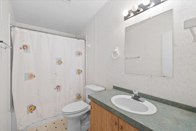 633 E Archwood Drive UNIT 59, Eagle Point, OR 97524