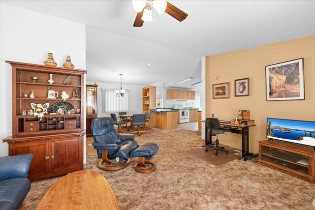 633 E Archwood Drive UNIT 59, Eagle Point, OR 97524