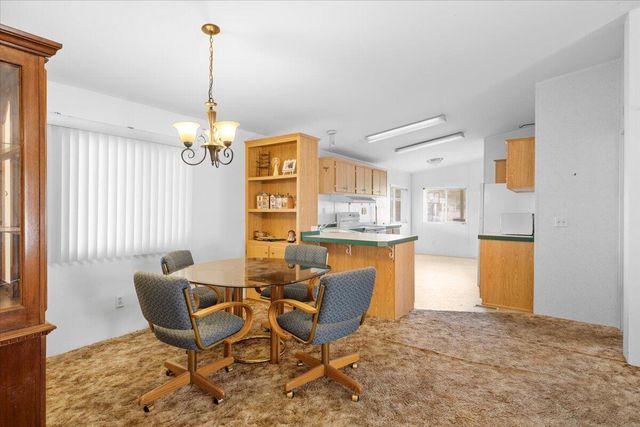 633 E Archwood Drive UNIT 59, Eagle Point, OR 97524