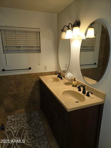 1602 E GROVE Avenue, Mesa, AZ 85204