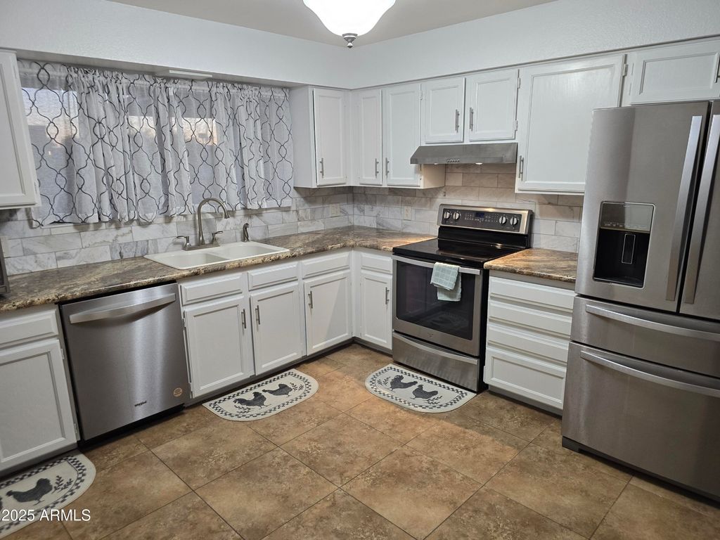1602 E GROVE Avenue, Mesa, AZ 85204