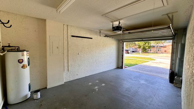 1290 Riverside Circle, Wellington, FL 33414