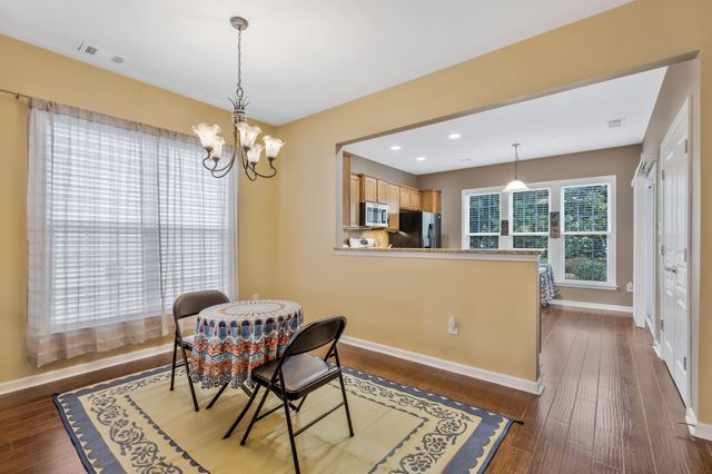 220 Old Towne Dr, Mount Juliet, TN 37122