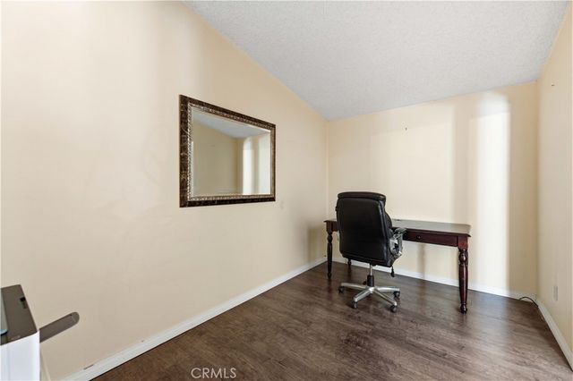 1030 E Avenue S, Palmdale, CA 93550