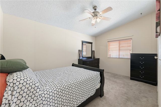 1030 E Avenue S, Palmdale, CA 93550
