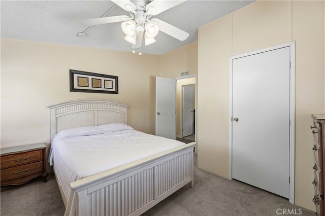 1030 E Avenue S, Palmdale, CA 93550