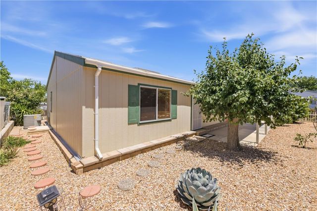 1030 E Avenue S, Palmdale, CA 93550