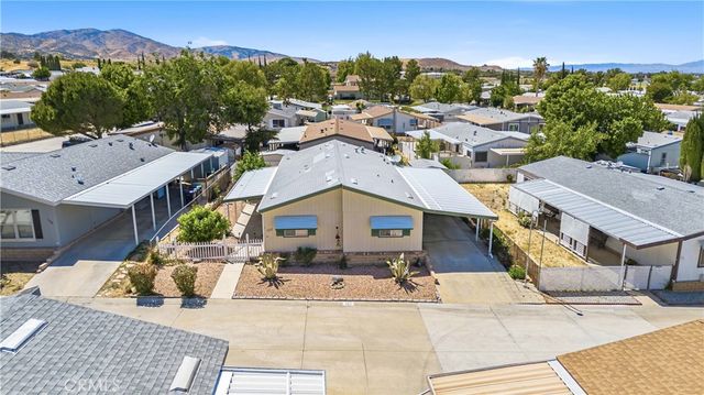 1030 E Avenue S, Palmdale, CA 93550