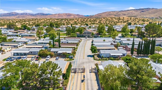1030 E Avenue S, Palmdale, CA 93550