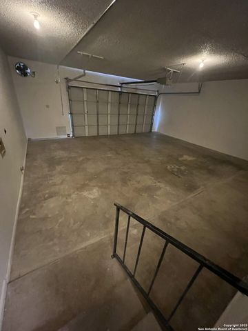 516 Thelma, Olmos Park, TX 78212