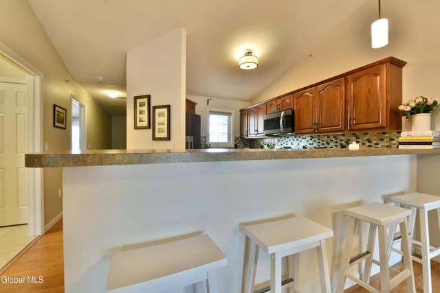 410 Cedar Run, Rensselaer, NY 12144