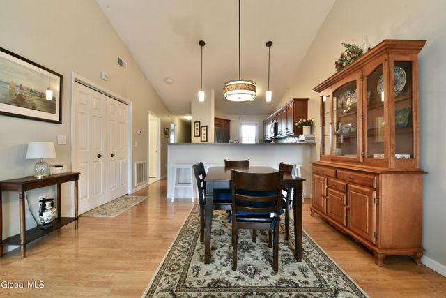 410 Cedar Run, Rensselaer, NY 12144