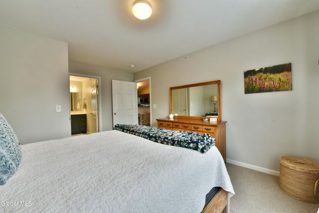 410 Cedar Run, Rensselaer, NY 12144