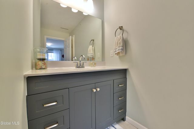 410 Cedar Run, Rensselaer, NY 12144