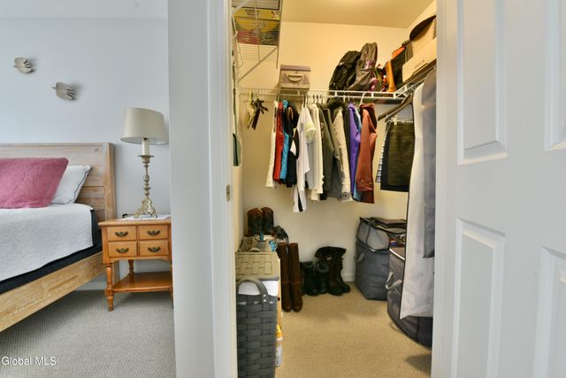 410 Cedar Run, Rensselaer, NY 12144