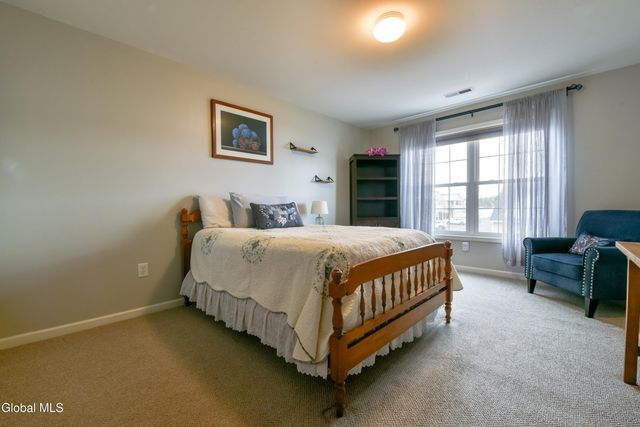 410 Cedar Run, Rensselaer, NY 12144