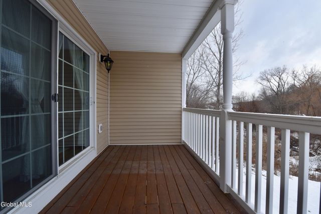 410 Cedar Run, Rensselaer, NY 12144