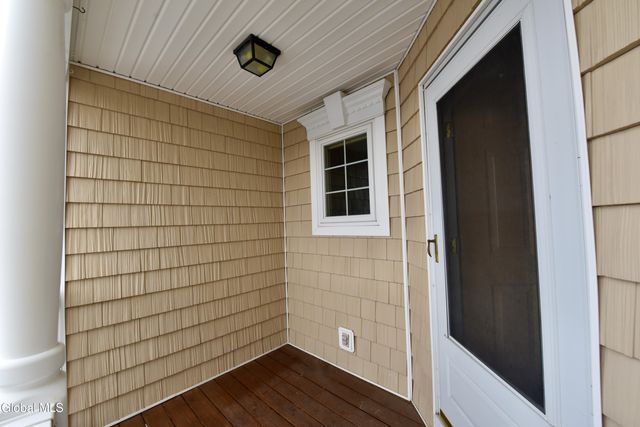 410 Cedar Run, Rensselaer, NY 12144