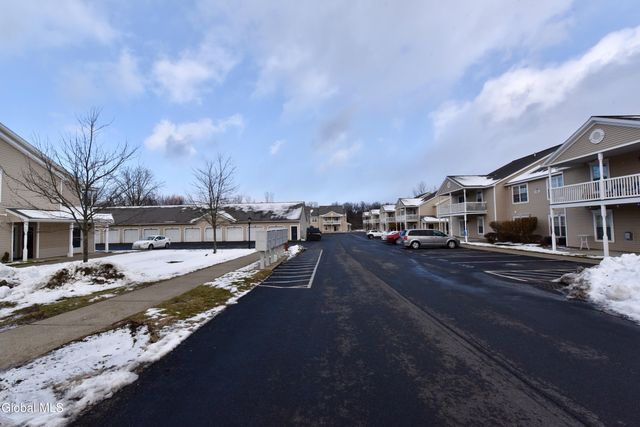 410 Cedar Run, Rensselaer, NY 12144