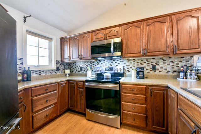 410 Cedar Run, Rensselaer, NY 12144