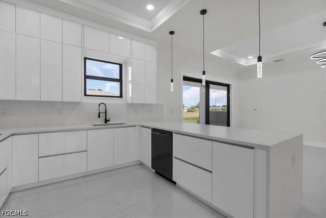 4329 NW 27th TER, Cape Coral, FL 33993